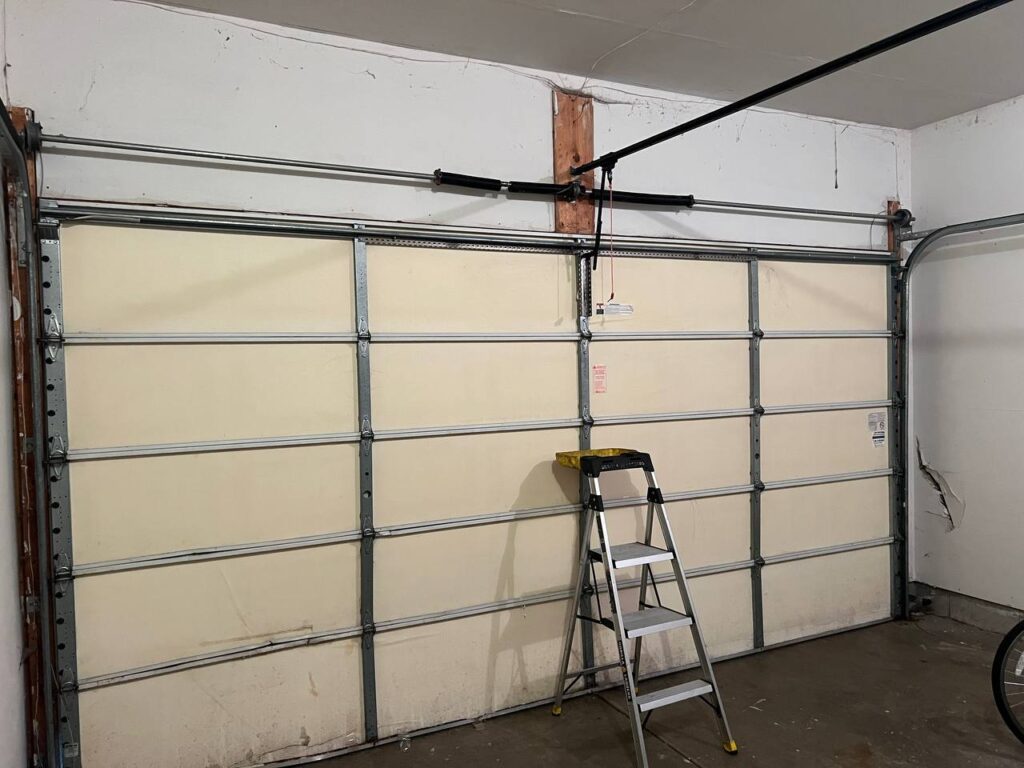 garage door with torsion springs